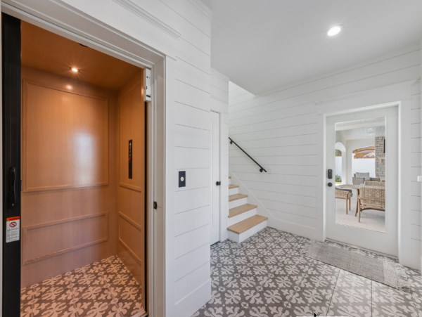 Luxury Beach Retreat on Anna Maria Island - Unforgettable Getaway